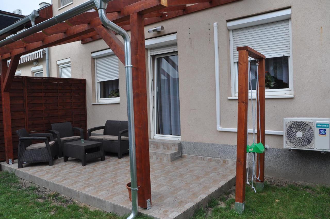 Gyorszem Apartman Luaran gambar